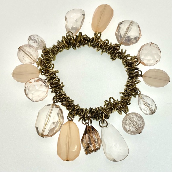 3 for $30 Vintage Gold Tone Stretch Linked Cha-Cha Dangle Lucite Charm Bracelet - Picture 3 of 6